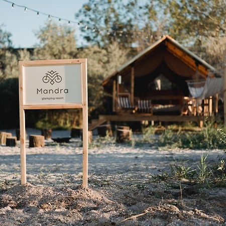 מלון זאטוקה Glamping Mandra מראה חיצוני תמונה